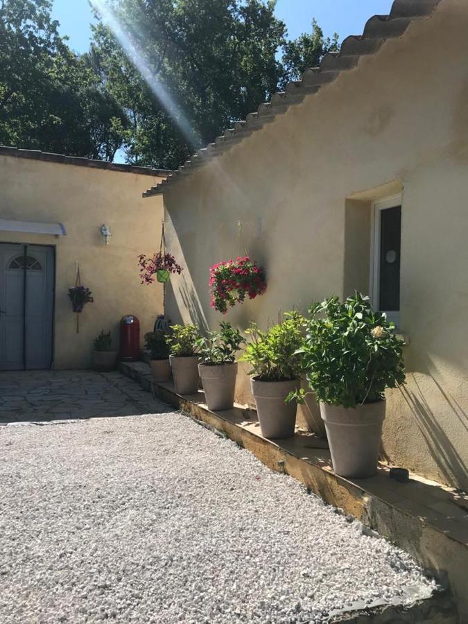 L'Escapade. Entre Aix Et Marseille, Studio Pleine Nature. Fuveau Exterior photo